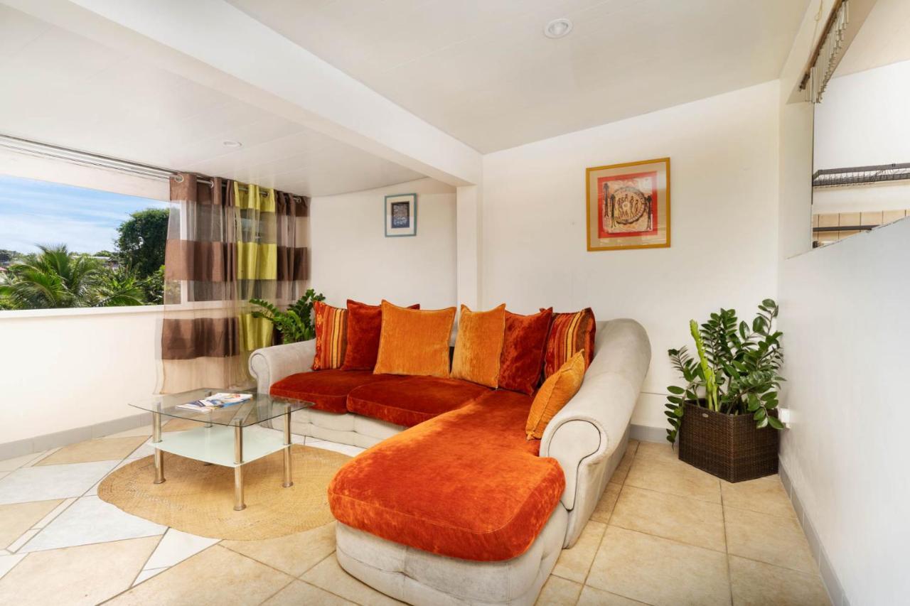 Nunaatini Lodge Faaa Luaran gambar